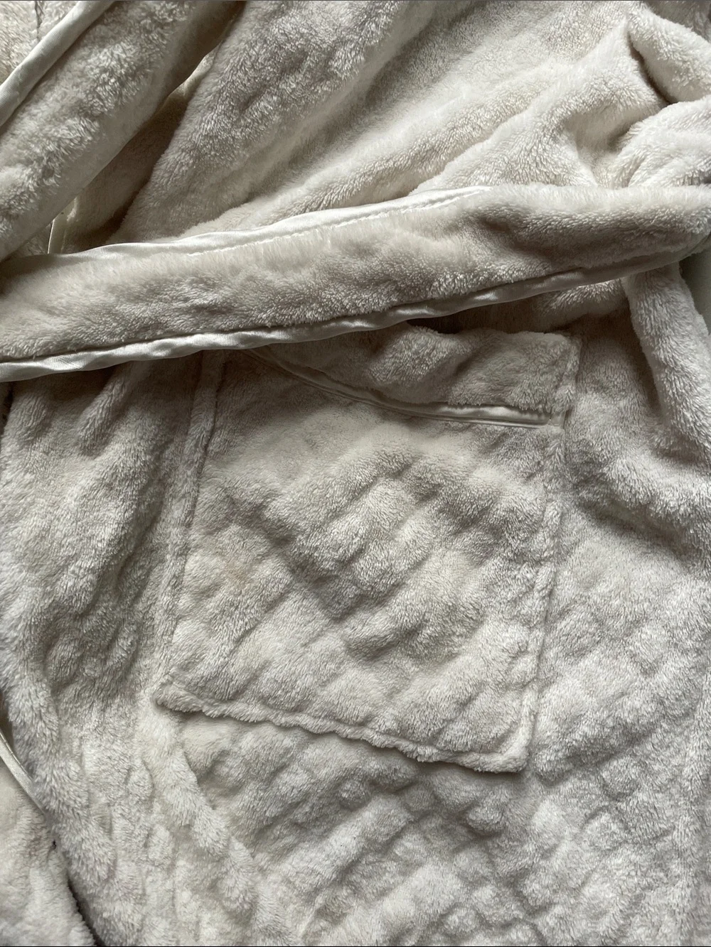 Cozy Quilted Bath Robe in Cream
